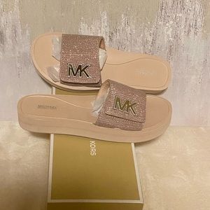 Michael Kors - Platform Slide Glitter Chain Mesh